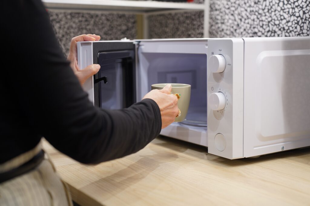 how microwaves work