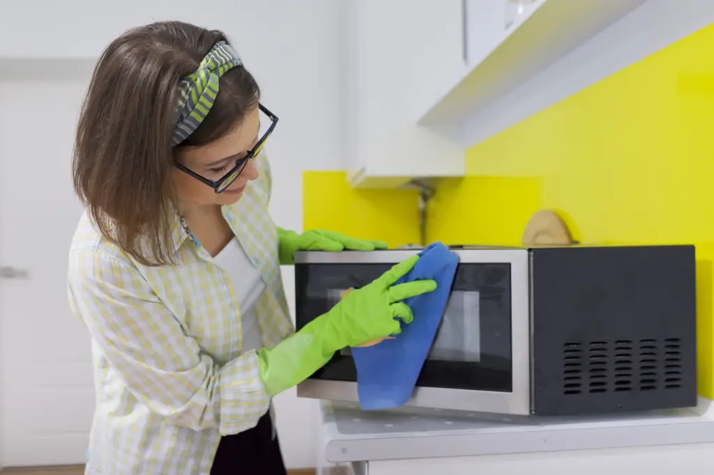 How to clean a microwave cleveland heights ohio